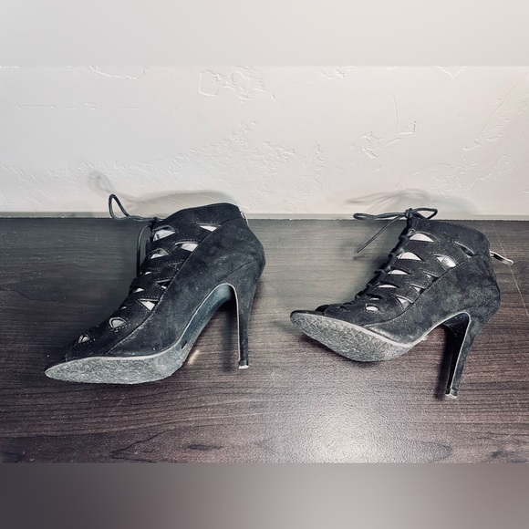 CL Gladiator Heels Suede Ankle Bootie ZLady Cutout Lace-Up Size 7 - Picture 9 of 16